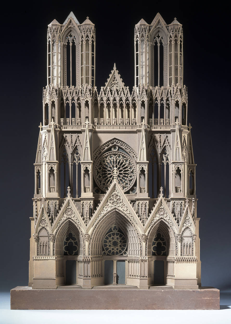The Gothic Design Movement – GALATEA